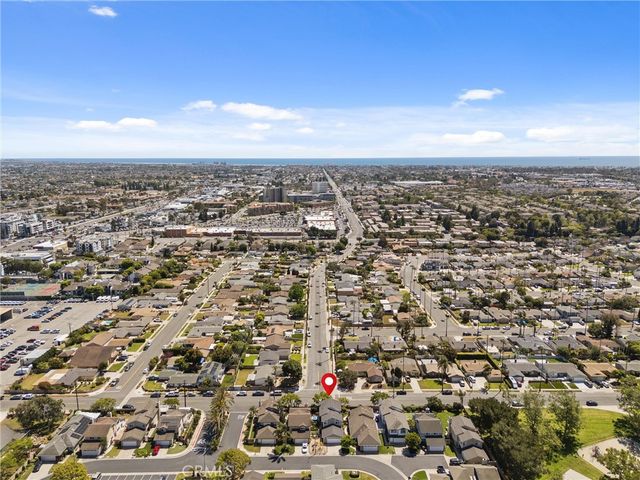7812 Connie Dr, Huntington Beach, CA 92648