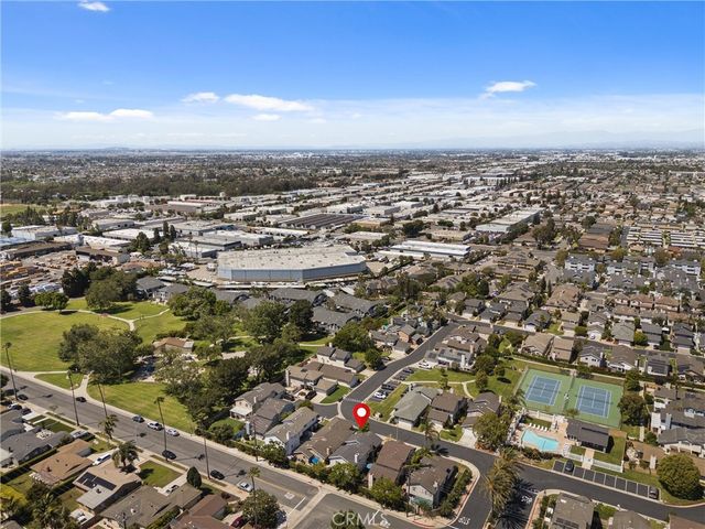 7812 Connie Dr, Huntington Beach, CA 92648