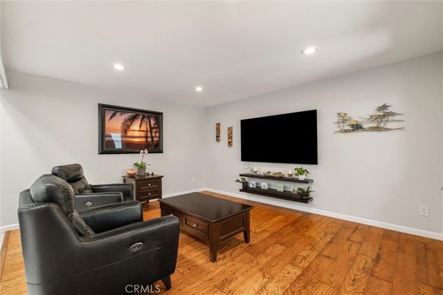 7812 Connie Dr, Huntington Beach, CA 92648