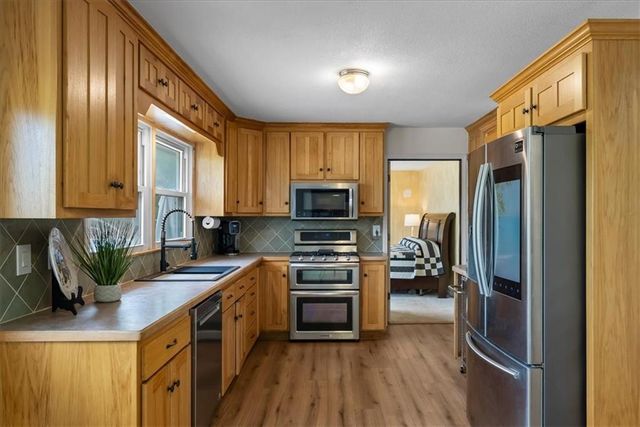 22014 W 223rd Street, Spring Hill, KS 66083