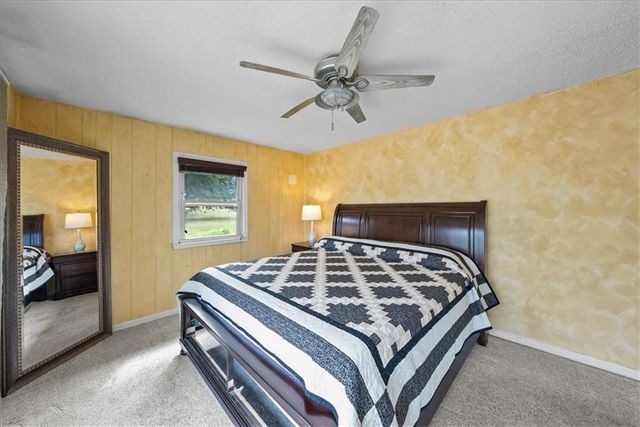 22014 W 223rd Street, Spring Hill, KS 66083