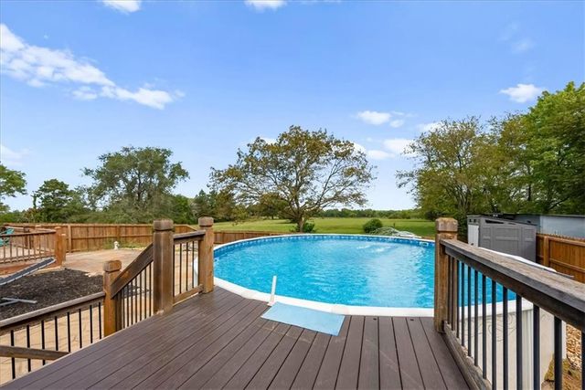 22014 W 223rd Street, Spring Hill, KS 66083