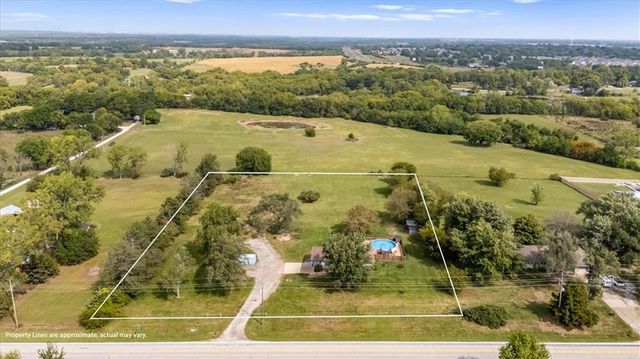 22014 W 223rd Street, Spring Hill, KS 66083