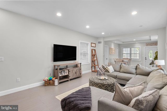 403 CARPENTER ST, Bordentown, NJ 08505