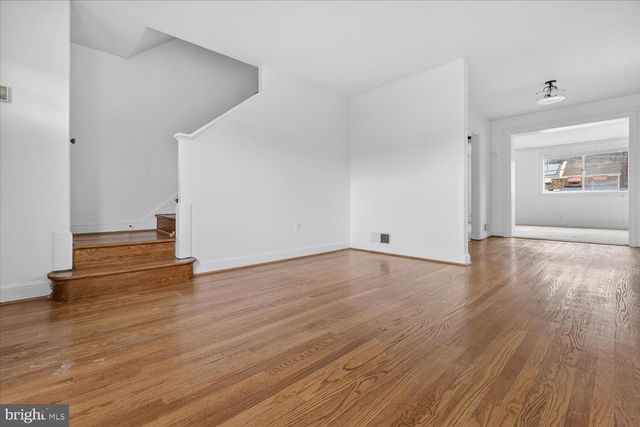 4336 DUBOIS PL SE, Washington, DC 20019