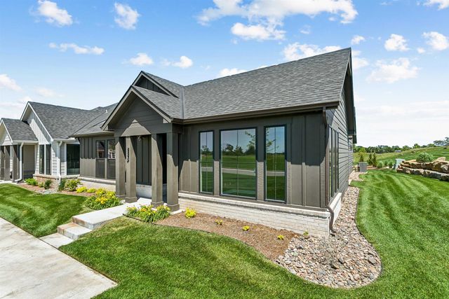 2620 W Shearwater St, Wichita, KS 67204