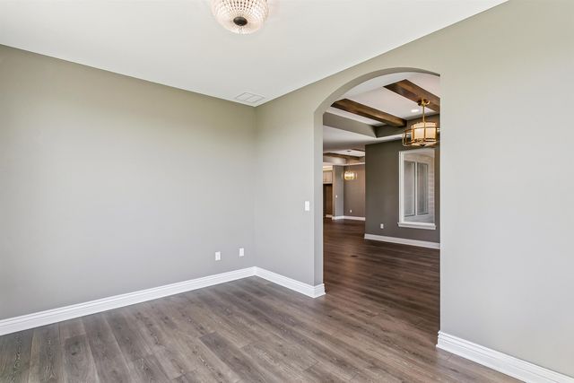 2620 W Shearwater St, Wichita, KS 67204