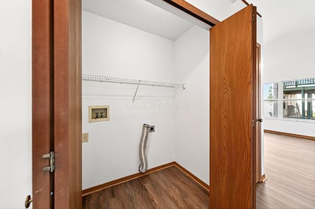 1081 Esther Drive, Columbus, OH 43207