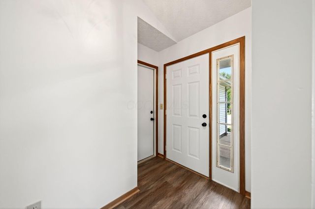 1081 Esther Drive, Columbus, OH 43207