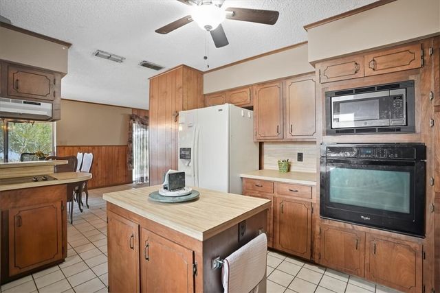 117 Knoll Trail, Sandia, TX 78383