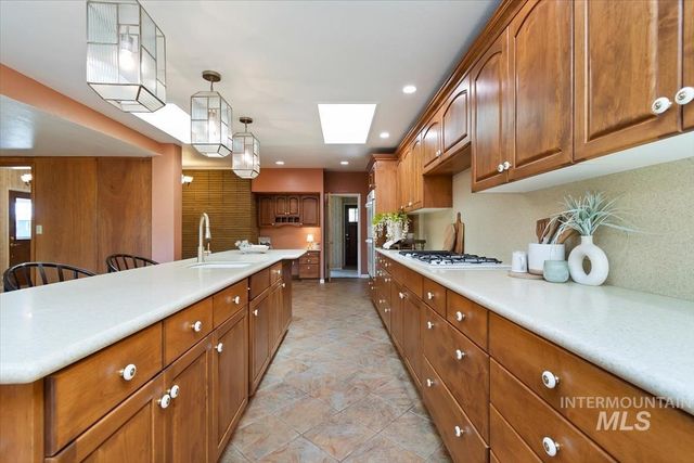 7634 W Cambridge Dr, Boise, ID 83704