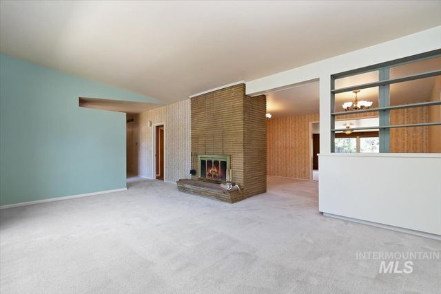 7634 W Cambridge Dr, Boise, ID 83704