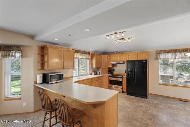 3089 E LAKE FOREST DR, Hayden Lake, ID 83835