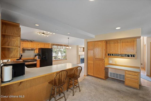 3089 E LAKE FOREST DR, Hayden Lake, ID 83835