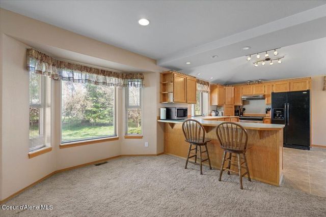 3089 E LAKE FOREST DR, Hayden Lake, ID 83835