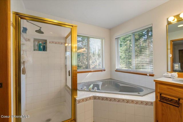 3089 E LAKE FOREST DR, Hayden Lake, ID 83835
