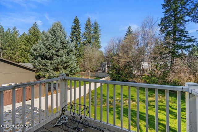 3089 E LAKE FOREST DR, Hayden Lake, ID 83835
