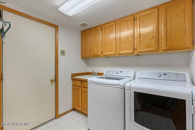 3089 E LAKE FOREST DR, Hayden Lake, ID 83835
