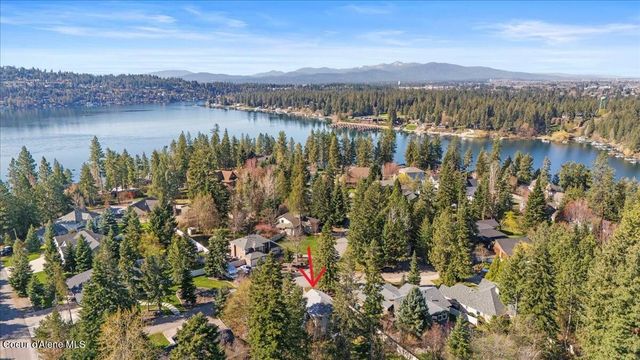 3089 E LAKE FOREST DR, Hayden Lake, ID 83835