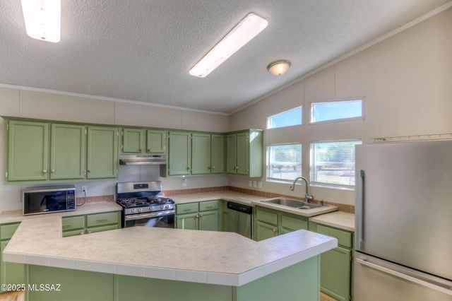 16900 W Jaguar Lane, Marana, AZ 85653