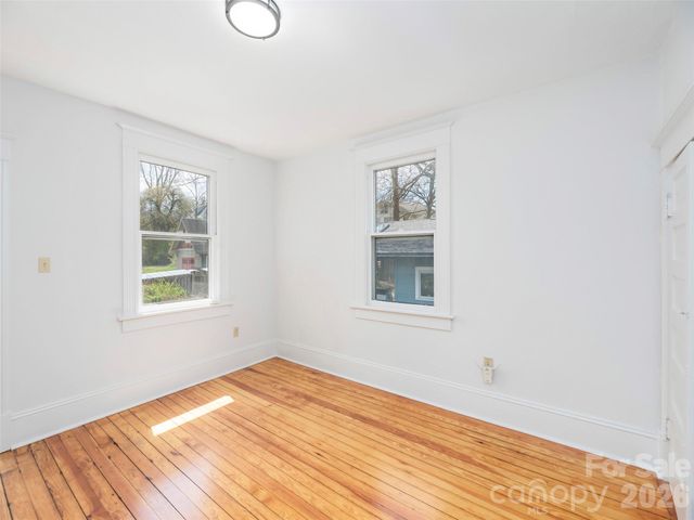 273 Hillside Street, Asheville, NC 28801