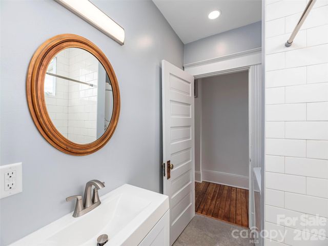 273 Hillside Street, Asheville, NC 28801