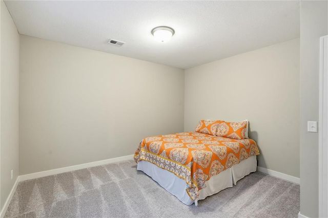 131 SE Briar Valley Lane, Blue Springs, MO 64064