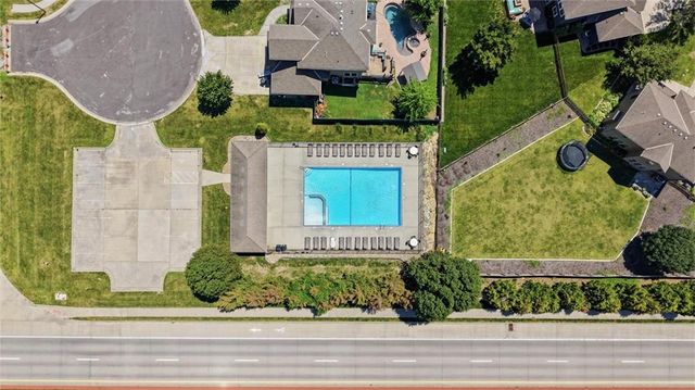 131 SE Briar Valley Lane, Blue Springs, MO 64064