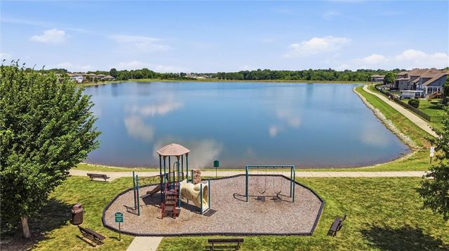 131 SE Briar Valley Lane, Blue Springs, MO 64064