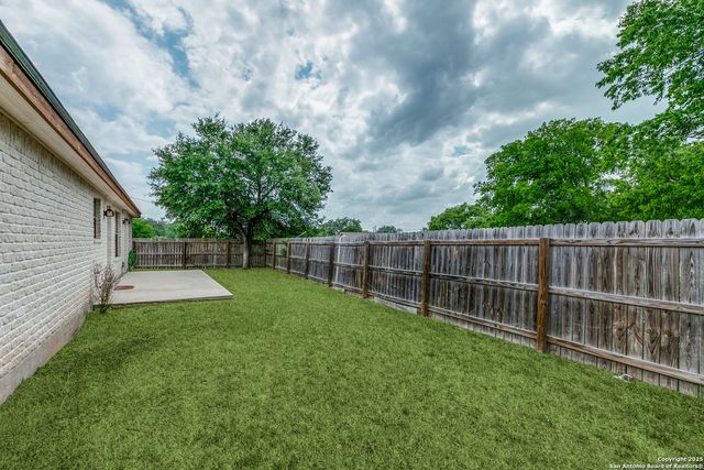 101 Sylvester, Poth, TX 78147