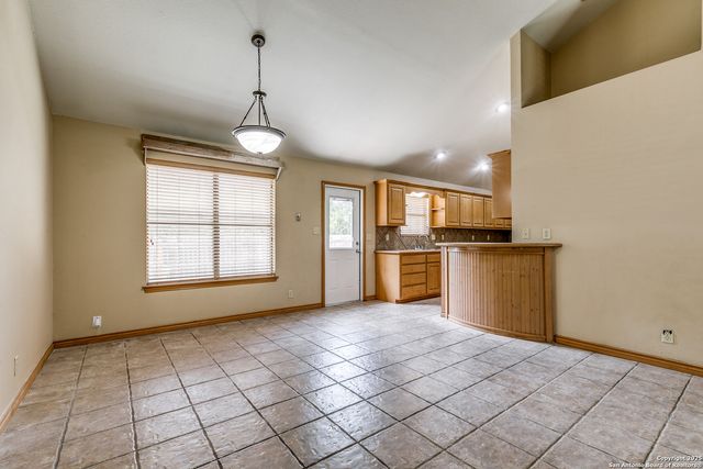 101 Sylvester, Poth, TX 78147