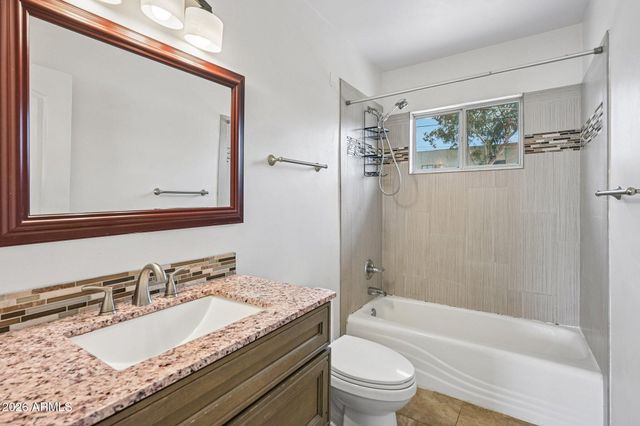1315 E LEMON Street, Tempe, AZ 85281