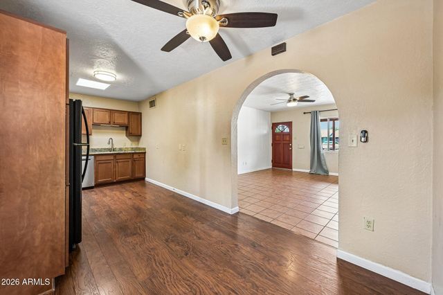1315 E LEMON Street, Tempe, AZ 85281