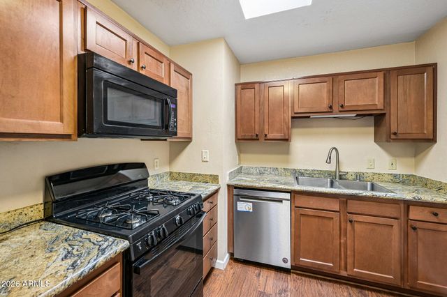 1315 E LEMON Street, Tempe, AZ 85281