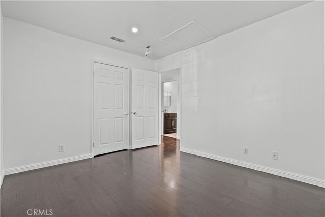 6906 Alabama, Canoga Park, CA 91303