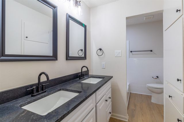 6192 Wrigley Way, Fort Worth, TX 76133