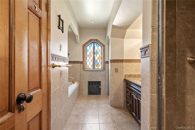 9215 68th Avenue, Forest Hills, NY 11375