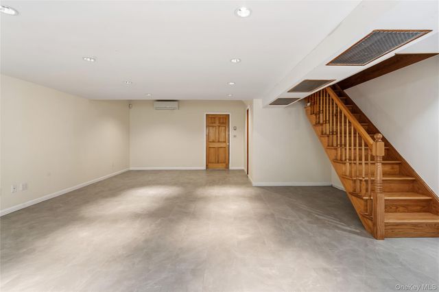 9215 68th Avenue, Forest Hills, NY 11375