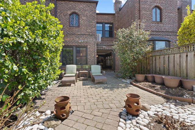 9215 68th Avenue, Forest Hills, NY 11375