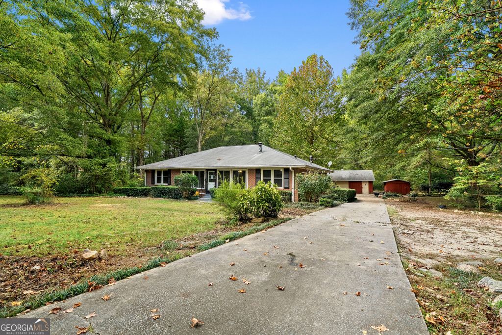 195 Rosewood Avenue, Tyrone, GA 30290 — photo 2