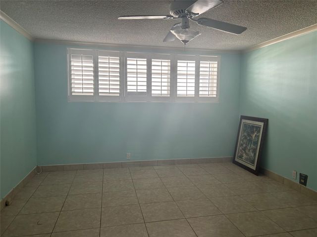 3100 NE 49th Street PH06, Fort Lauderdale, FL 33308