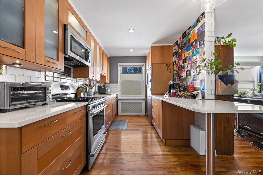 6299 Broadway C10, Bronx, NY 10471 — photo 3