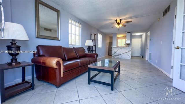 1731 SE 15th St 315, Fort Lauderdale, FL 33316