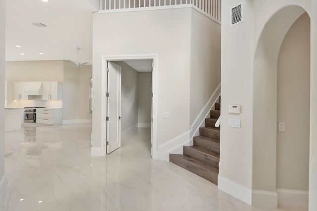1012 Diamond Head Way, Palm Beach Gardens, FL 33418