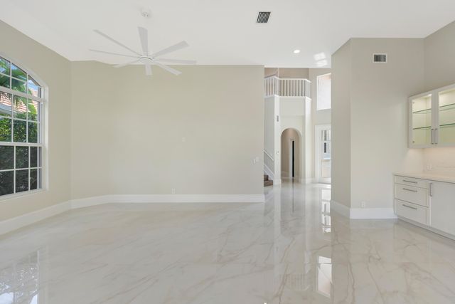 1012 Diamond Head Way, Palm Beach Gardens, FL 33418