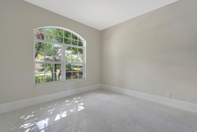 1012 Diamond Head Way, Palm Beach Gardens, FL 33418