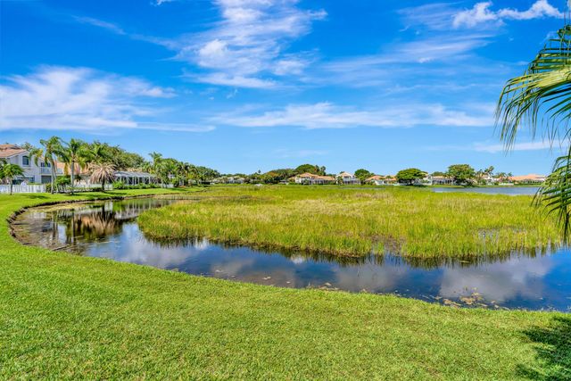 1012 Diamond Head Way, Palm Beach Gardens, FL 33418