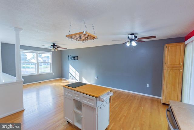 53 BUGS CT, Ranson, WV 25438