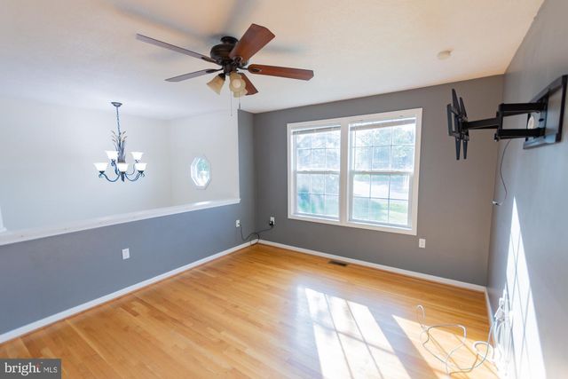 53 BUGS CT, Ranson, WV 25438