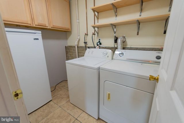 53 BUGS CT, Ranson, WV 25438
